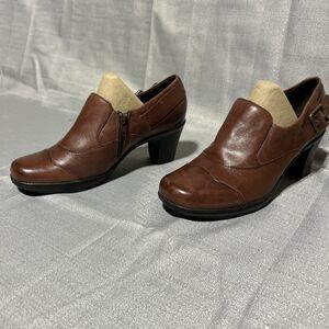 Clarks Bootie Shoe 84135 Size 6 1/2 Brown Leather 2.5" Heel Wedge Chic Boot